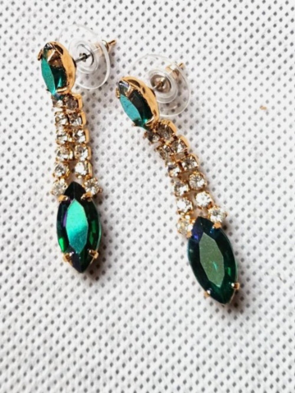 Stunning! Gorgeous NEW Rhinestone/Teal/Blue/Green Jeweled Earrings